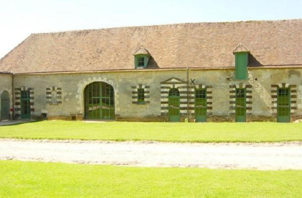 Chateau De Beaujeu Sens-Beaujeu Exterior foto